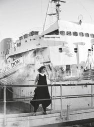 28505268_Marie_Claire_Australia_-_August