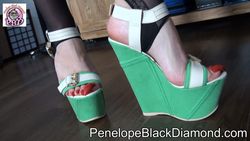 Penelope-Black-Diamond-Photoset-8-p51g8ioi7o.jpg