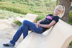 Tracy Gold - Poza 254k5h03zs