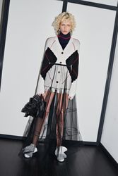 29521790_msgm_pre_fall_2016_18.jpg