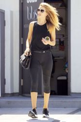 29617593_Rosie-Huntington-Whiteley-in-Ti
