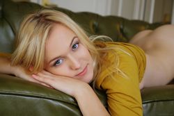 Aislin - Kerona q55al8w5jp