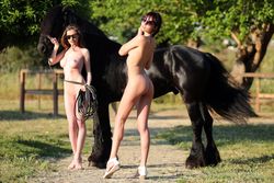 Emily & Lila - Having Fun With The Horse-r598rvkjja.jpg
