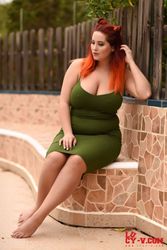 Lucy Vixen - Sexy Green Dress-z5namoj1vl.jpg